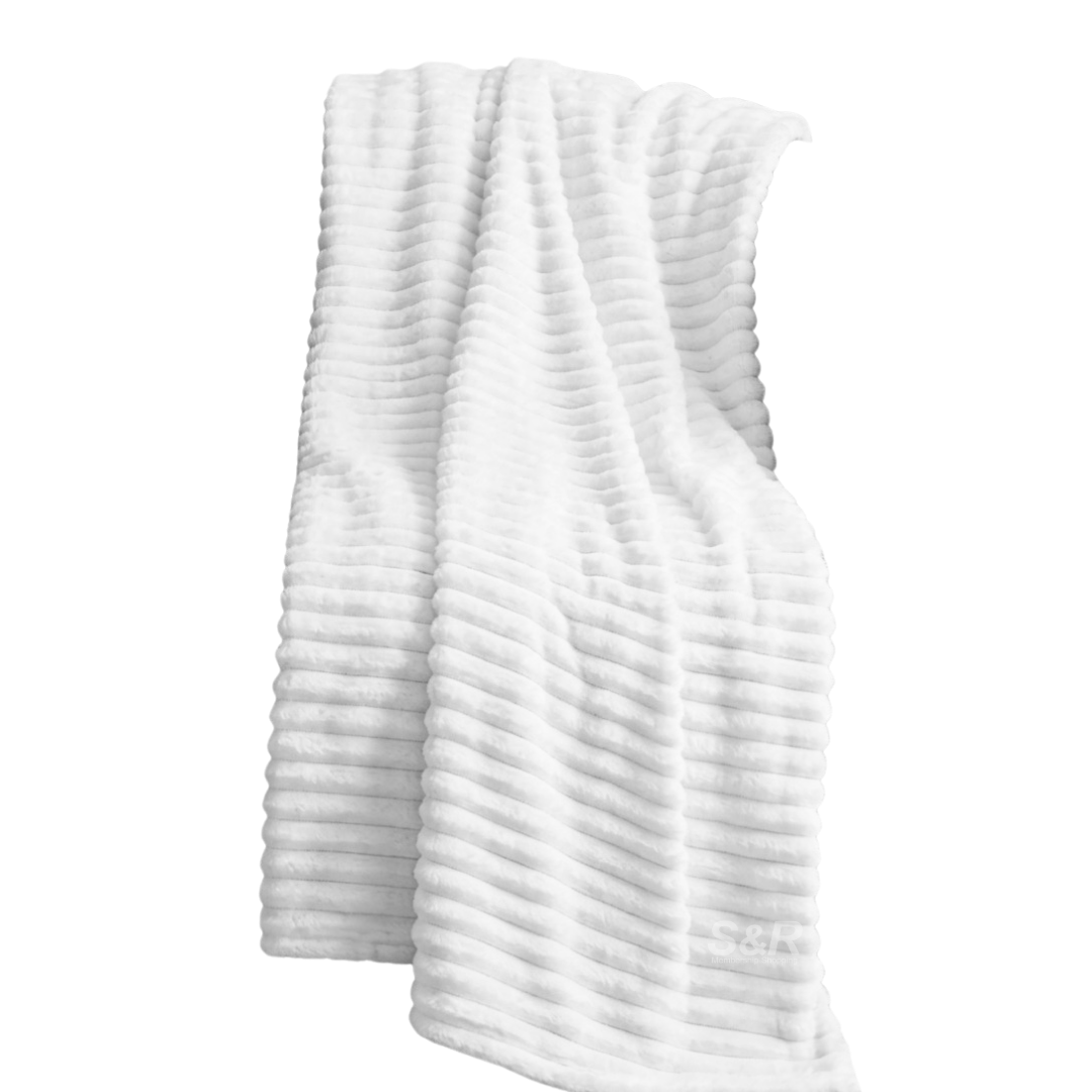 Blanc & Bleu Luxury Velvet Throw